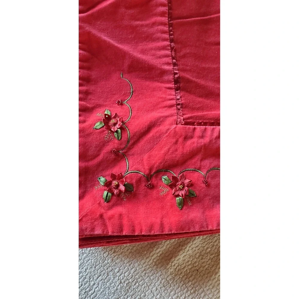 Christmas Cotton Tablecloth Velvet Trim Ribbon Poinsettia Embroidery 58x111